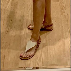 Vince cream and beige thong sandals